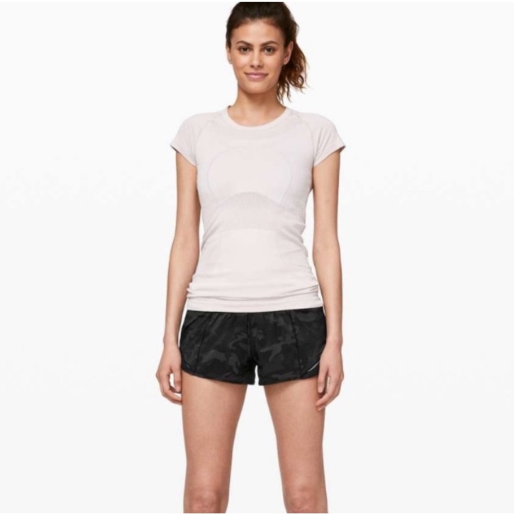 Lululemon Hotty Hot shorts 2.5” inseam black camo (low rise)
